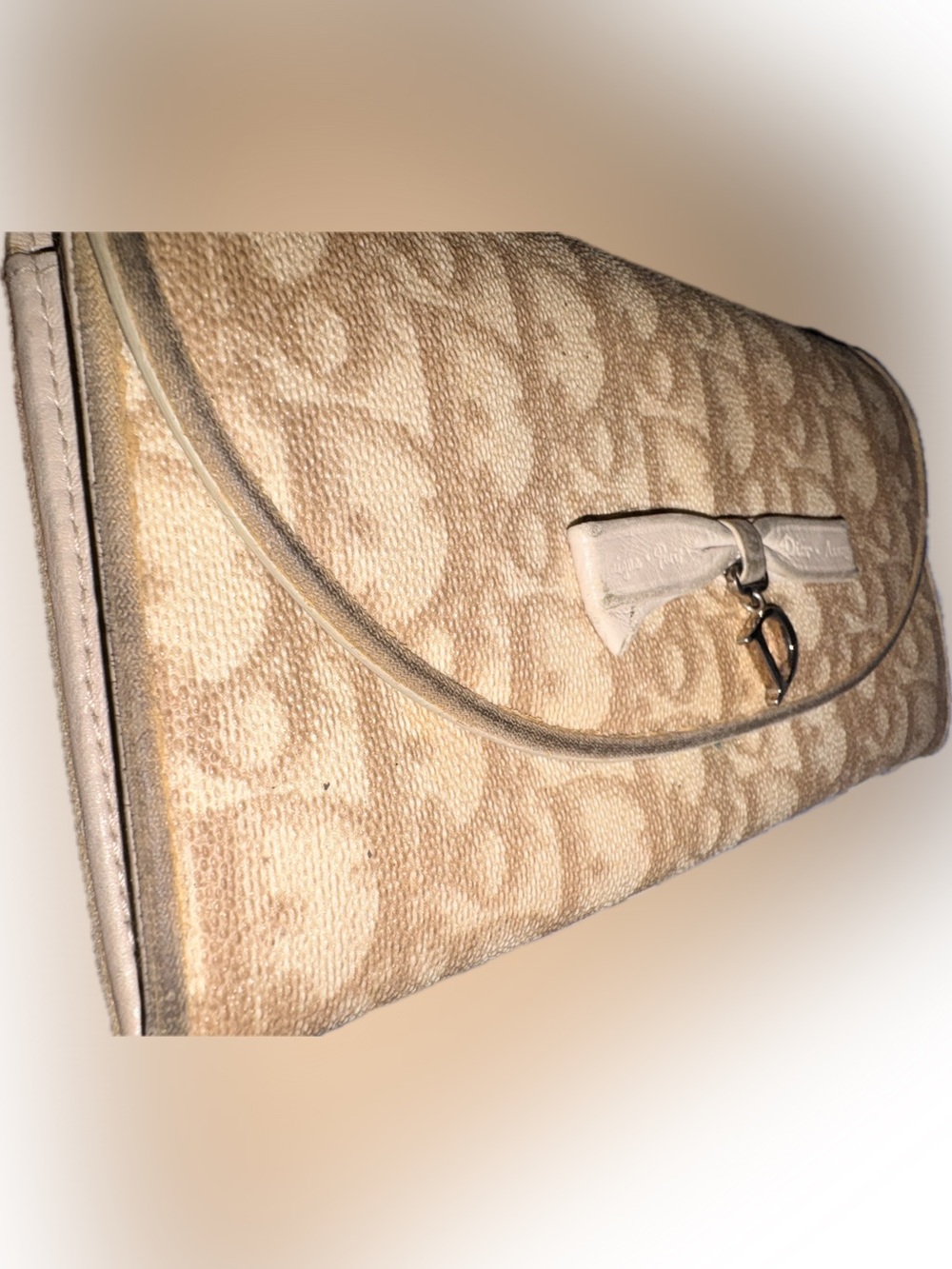 Dior Beige Monogram Clutch with Bow and 'D' Charm - Picture 3 of 12